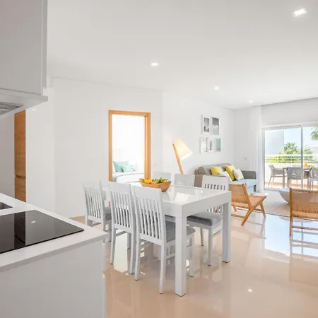 Ocean & Beach 4 With Pool By Homing *